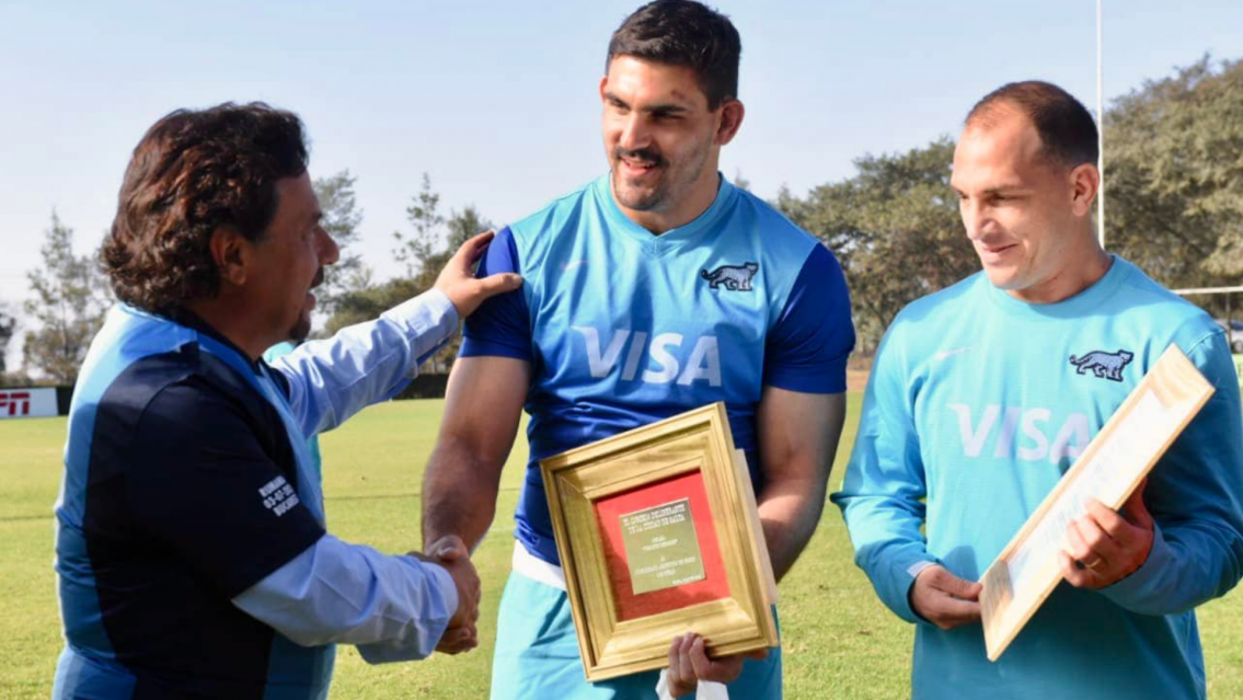 Los Pumas en Salta: El gobernador saludó a los integrantes de la selección mayor de rugby