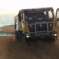 Se realizan tareas de enfriamiento por incendios de pastizales en Capital y Valle de Lerma