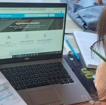 Ayudan en los barrios a llenar el formulario para gestionar los subsidios de luz y gas