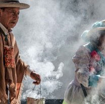 ¿Por qué y cómo se debe sahumar el 1 de agosto?: una tradición ancestral
