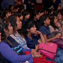 El ciclo "Las Escuelas van al teatro" presenta sus obras en la Casa de la Cultura