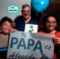El salte&ntilde;o que emociona al pa&iacute;s: vend&iacute;a en la calle y se recibi&oacute; de abogado