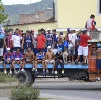Salta prohibiría el traslado de hinchas en camiones