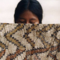 Muestra de arte wich&iacute; en el Mercado Artesanal de Salta