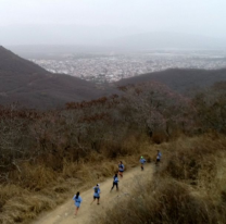 M&aacute;s de 400 personas participaron en la carrera del hospital San Bernardo