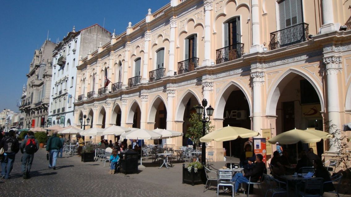 El miércoles arrancó bien fresco, después el solcito calentará bastante en Salta
