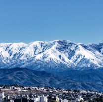 Tan linda que enamora: Salta amaneció con los cerros nevados