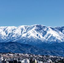 Tan linda que enamora: Salta amaneció con los cerros nevados