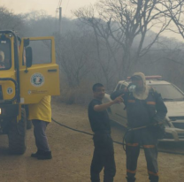 Continúan las tareas de sofocamiento de incendios forestales en la Provincia