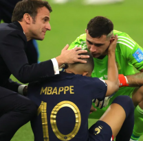 La actitud de "Dibu" Mart&iacute;nez con Mbapp&eacute; tras el t&iacute;tulo de Argentina en el Mundial
