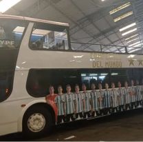 Video: así es el micro en el que se trasladará la Selección durante la caravana