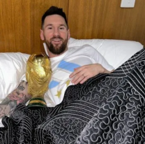 ¡Buen día Messi! Con la copa y un mate, así despertó el capitán de la Selección