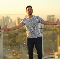 Efraín Colombo con 20 años de carrera  cierra el 2022 regalando una nueva versión  de "Mi Cantar", su obra de mayor satisfacción