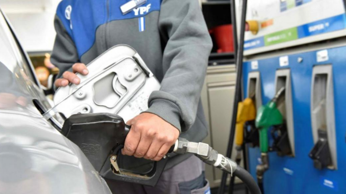 Desde el domingo, la nafta sube un 4%