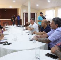 El intendente de Orán participó de la reunión donde se resolvió la suspensión del cobro de facturas con aumento