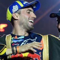  Kevin Benavides celebr&oacute; su victoria en el Dakar con una t&uacute;nica como la de Messi