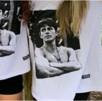 La mamá de Marcos Ginocchio salió a bancar a su hijo a la calle: emocionó a todos