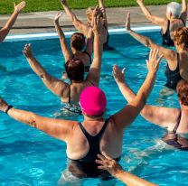 Clases gratuitas de Aquagym en el natatorio Juan Domingo Perón