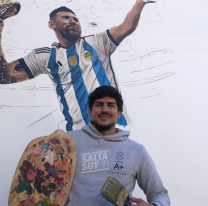 Salte&ntilde;o cumpli&oacute; su promesa del mundial y pint&oacute; a Messi en un mural gigante