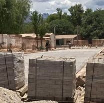 Emprendedores de Molinos producir&aacute;n adoquines para su localidad