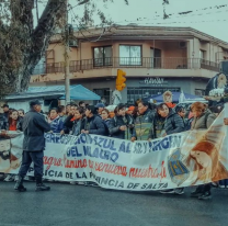 Hoy llegó la primera peregrinación a la Catedral para vivir el Milagro