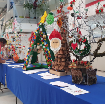 Comenzó la exposición de arbolitos navideños en el Centro Cívico Municipal