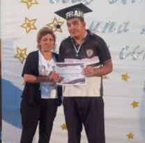 Ejemplo de perseverancia: salteño con autismo terminó el colegio y busca trabajo