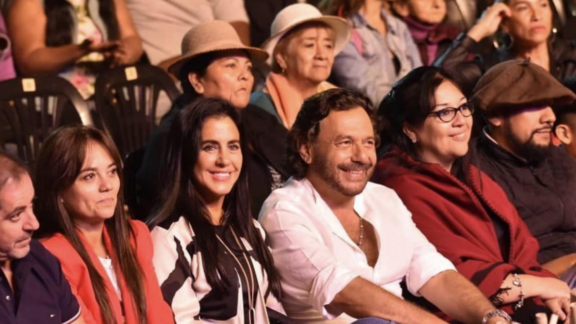 Sáenz compartió con miles de salteños y turistas los 50 años de la Serenata a Cafayate