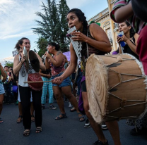 8M: masiva marcha para reclamar por los derechos de las mujeres