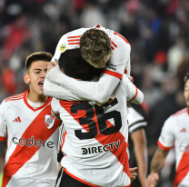 Hoy River busca sellar su pase a octavos de final en el Monumental