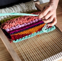 Se viene el taller "Tejido en telar" en la escuela de emprendedores