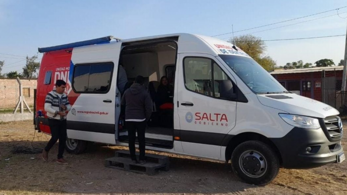 El móvil del Registro Civil se instalará desde la próxima semana en Las Lajitas e Isla de Cañas
