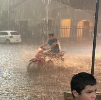 La tormenta azot&oacute; con fuerza a Or&aacute;n: cay&oacute; granizo y hay varias zonas inundadas