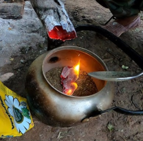 Cómo hacer el mate cocido quemado con brasas rápido y fácil: la receta paso a paso
