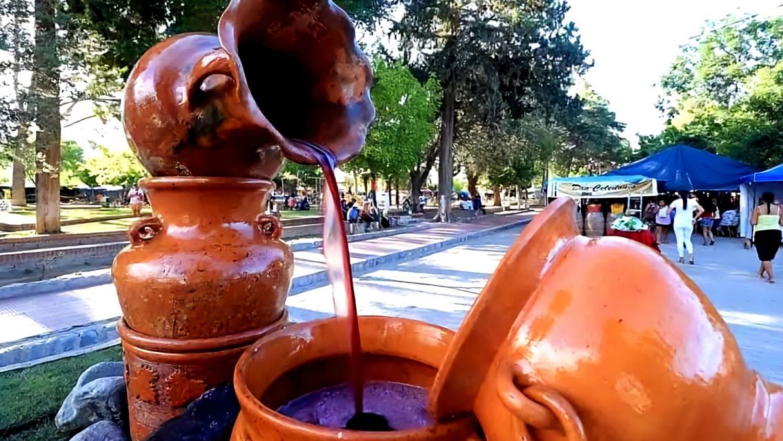 Animaná se prepara para recibir al público con una fuente inagotable de vino