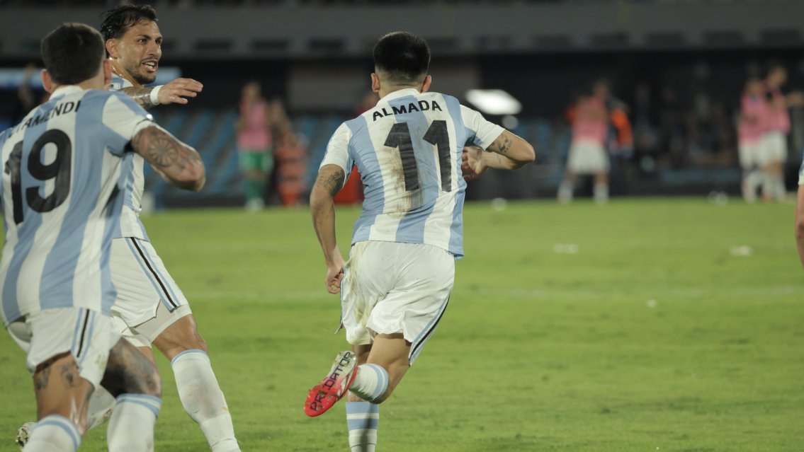 Argentina festejó ante Uruguay y acaricia la clasificación al Mundial