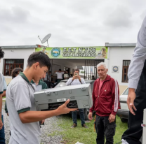 Escuelas del interior provincial recibieron elementos eléctricos y electrónicos para reciclaje