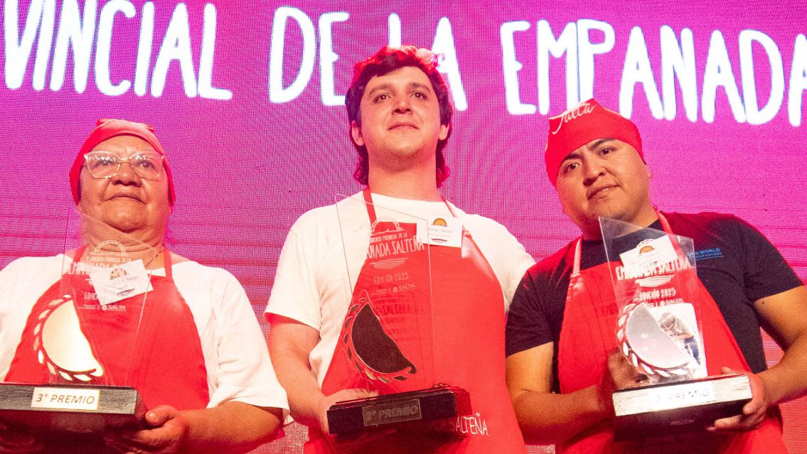 ¡Histórico! Un hombre gana por primera vez el concurso a la Mejor Empanada Salteña