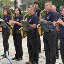 Salta celebra su 443° aniversario con un Carrusel de Bandas en la plaza 9 de Julio
