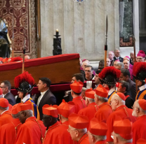 Los restos de Papa Francisco ya se encuentran en la Bas&iacute;lica de San Pedro