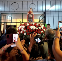 San Expedito caminó junto al pueblo salteño en una emotiva celebración