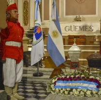 Salta dona la Bandera de Belgrano al Panteón de las Glorias
