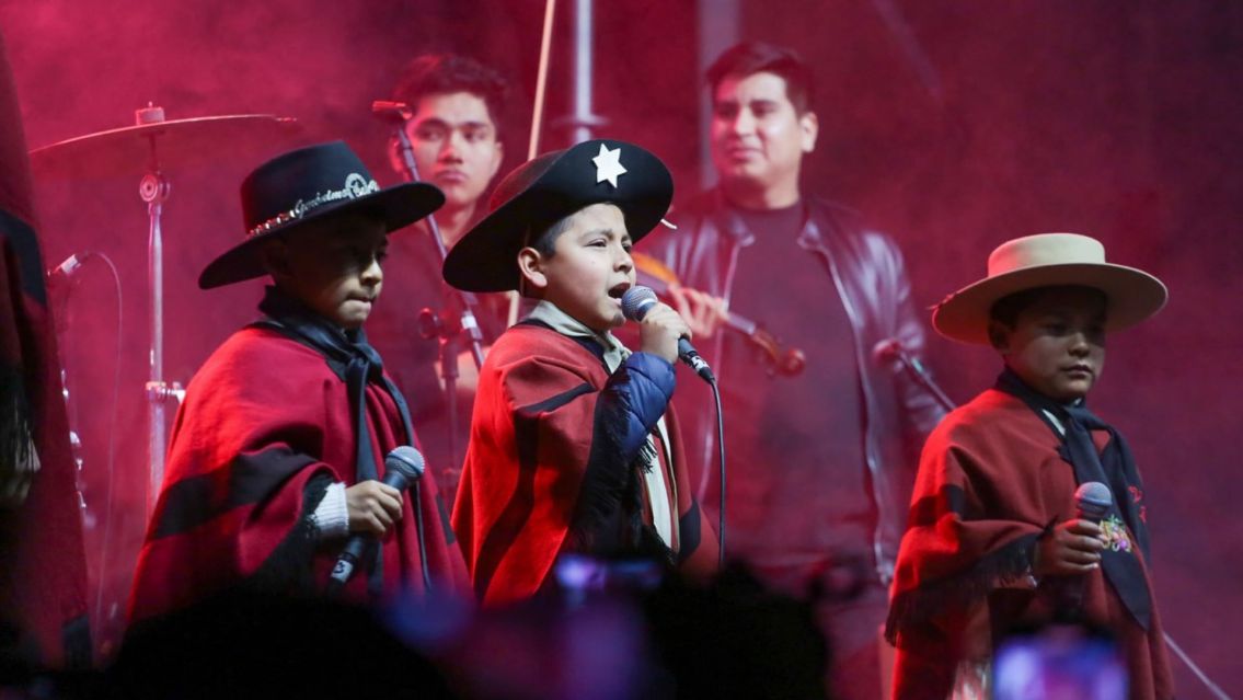 Una noche que unió a Salta: Hirpace celebró sus 60 años con un festival lleno de amor y esperanza