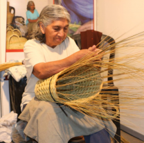 Salteña recorre el país como jurado de excelencia artesanal