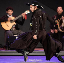 Bailarín folclórico de Salta sufrió un violento robo y pide ayuda para recuperar sus pertenencias