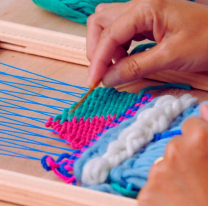 Se viene un taller para crear fajas norteñas en telar