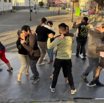 Este domingo el Paseo de los Poetas se convierte en una pista de tango