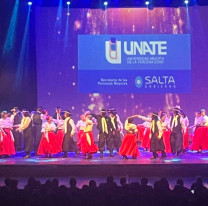La Gala navideña de la UNATE colmó el teatro provincial Juan Carlos Saravia