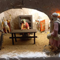 Pesebre con piezas artesanales y muy realistas, emociona a toda Salta