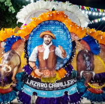 Comparsa salte&ntilde;a rinde homenaje a los gigantes del folclore argentino